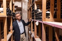 Visite de la cave de l’hôtel de ville de Bordeaux en compagnie du maire