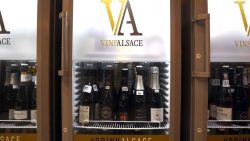 Nouvel étiquetage sur les bouteilles : "Une tracasserie de plus" pour les vignerons en Alsace